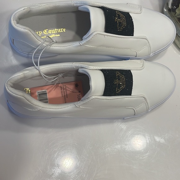 JUICY COUTURE (10M) WITH CROWN 👑 DESIGN ON FRONT AND BLACK STUDDS. VERY 🥰 - Picture 4 of 7